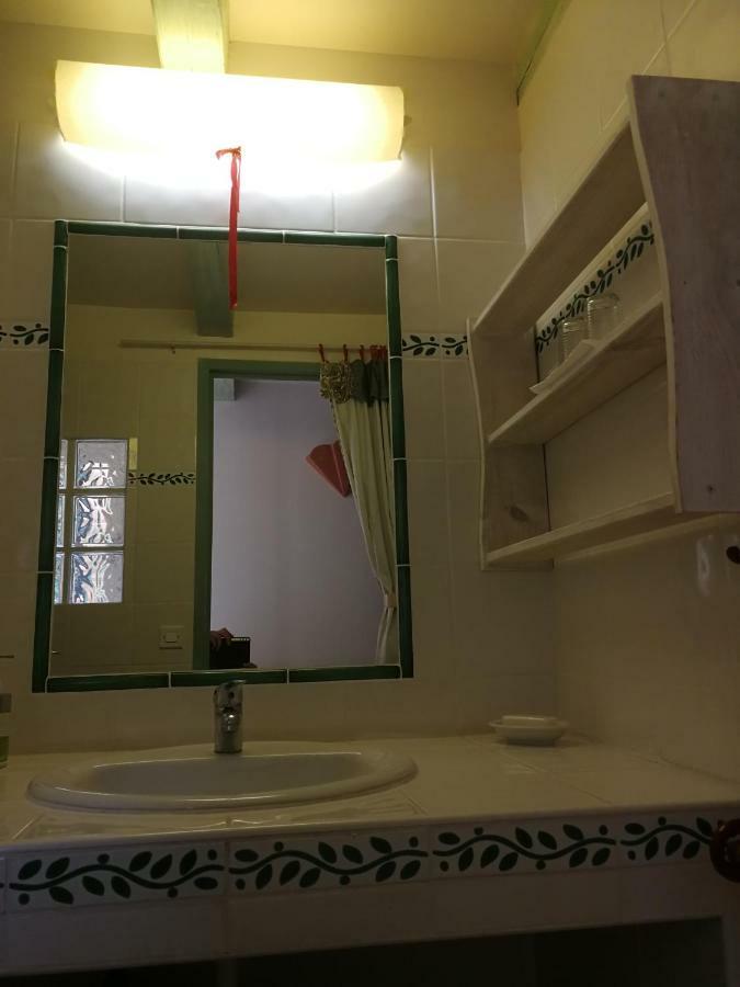 La Genestiere Panzió Clermont-lʼHérault Kültér fotó